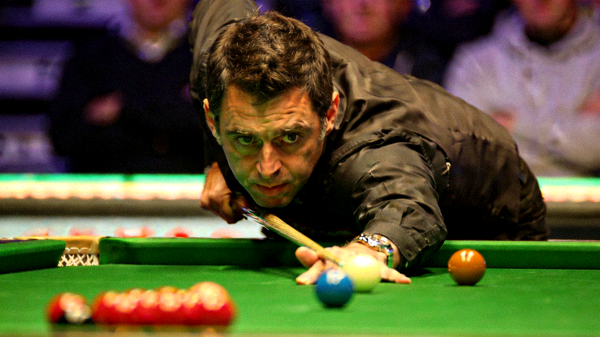 斯诺克世锦赛决赛回放 - 选手专注击球特写